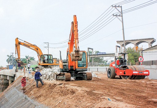 Phấn đấu sớm hoàn thành các công trình trọng điểm