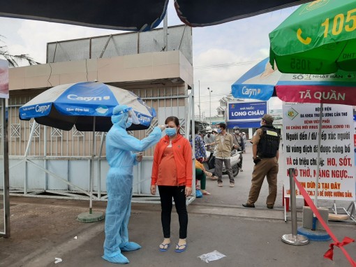 Phòng tránh lây nhiễm COVID-19 ở các bệnh viện Cần Thơ  