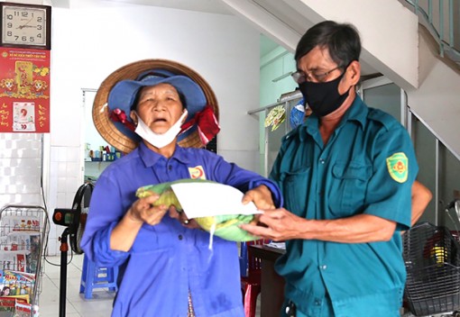 Những tấm lòng thơm thảo