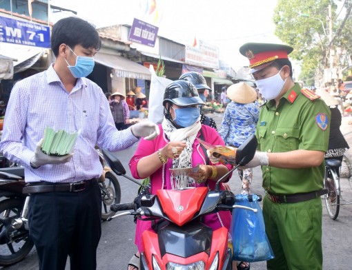 Tăng cường phối hợp tuyên truyền giữ gìn trật tự giao thông