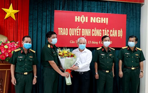 Chỉ định bổ sung 2 Phó Bí thư Đảng ủy Quân sự thành phố