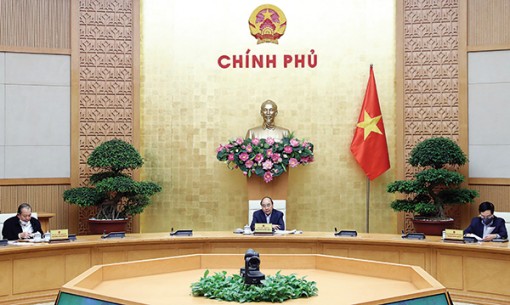 Giảm dần các biện pháp giãn cách xã hội một cách thận trọng, đồng bộ, phù hợp với hoàn cảnh