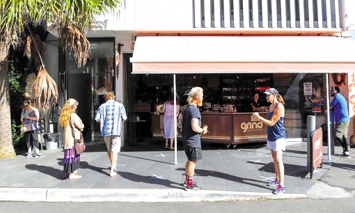 Úc có thể giãn cách xã hội trong 1 năm