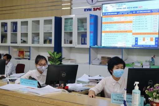 Ngành điện giải đáp thắc mắc hóa đơn tiền điện tăng trong dịch COVID-19