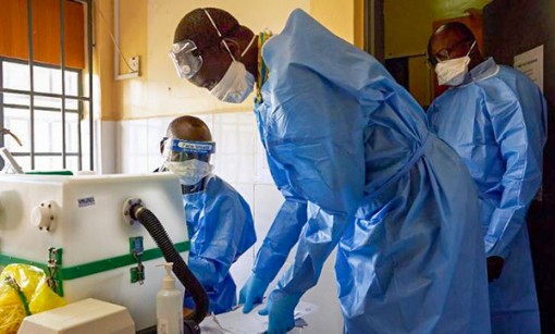 Thế giới chạy đua trang bị máy thở