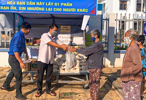 “Kệ thực phẩm 0 đồng” cho người bị ảnh hưởng bởi dịch COVID-19