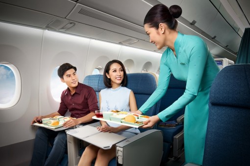 Vietnam Airlines và Vinpearl đề xuất tặng 5.000 kỳ nghỉ trọn gói tri ân lực lượng y tế tuyến đầu