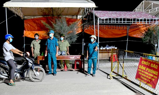 Một ngày “cắm chốt” ở biên giới Hà Tiên