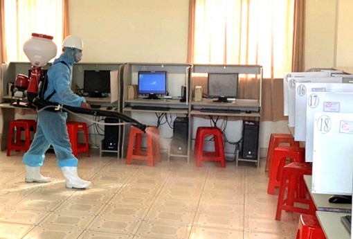 Tổ chức lại hoạt động đào tạo, khai giảng, sát hạch lái xe