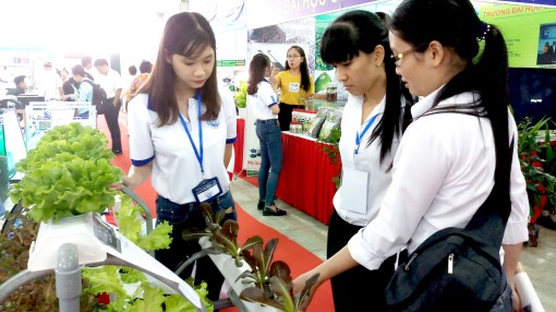 Đào tạo nguồn nhân lực phục vụ

cách mạng công nghiệp 4.0