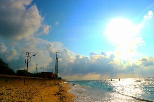 Bình minh nơi đầu sóng