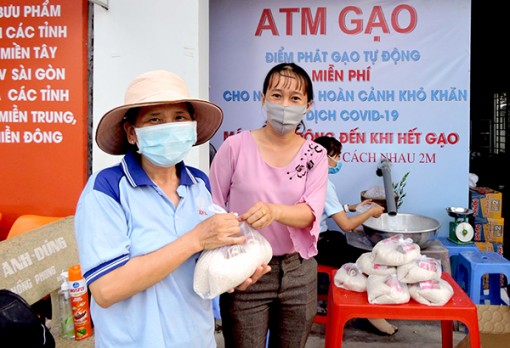 Đồng hành cùng nữ công nhân vượt qua khó khăn