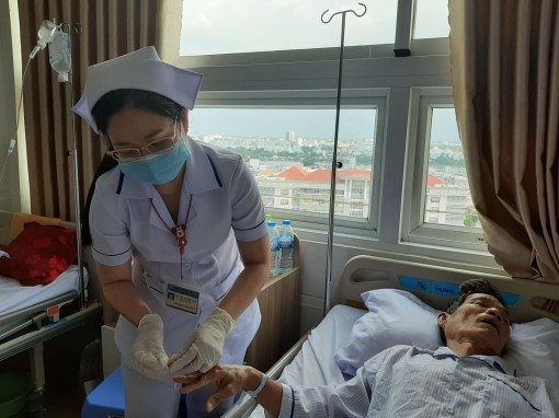 Giỏi tay nghề, ân cần, niềm nở