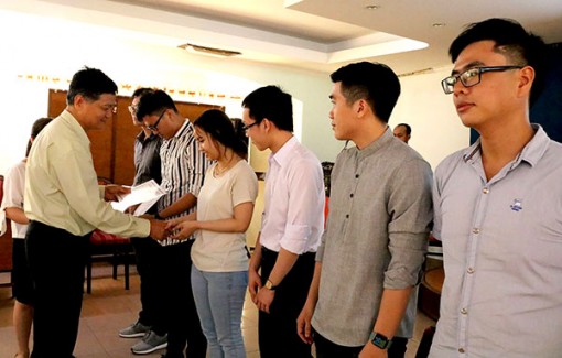 Trang bị kiến thức tư vấn xét nghiệm HIV cho cán bộ y tế