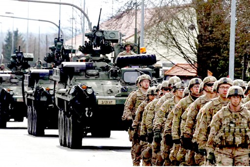 NATO, Nga vẫn “kình nhau” giữa đại dịch