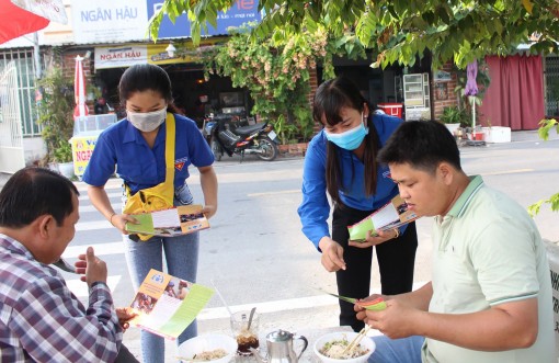 Tuyến đường “Thanh niên tự quản

về an ninh trật tự”