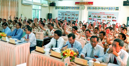 Chỉ đạo có hiệu quả công tác

bảo vệ an ninh trật tự