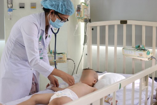 Phòng tránh sốc mất nước do tiêu chảy ở trẻ