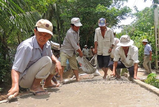 Hoàn thiện hạ tầng giao thông, thủy lợi
