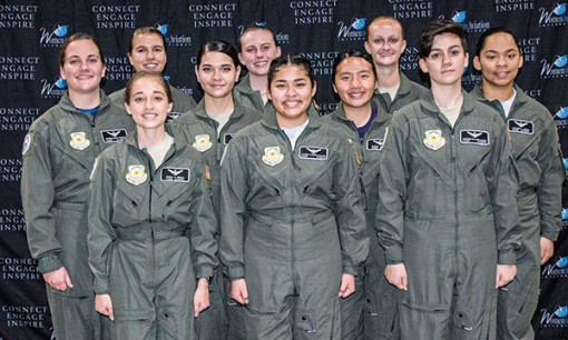 Không quân Mỹ bỏ chuẩn chiều cao đối với phi công