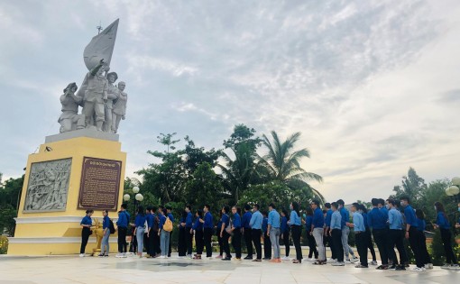 Thi đua chào mừng Đại hội Đảng