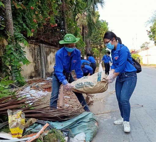 Xung kích đảm bảo an toàn giao thông