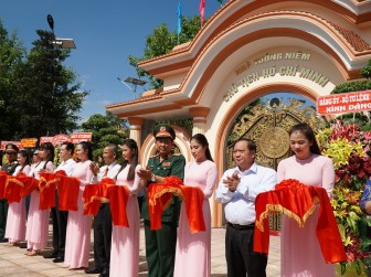 Khánh thành Nhà tưởng niệm Chủ tịch Hồ Chí Minh tại Quân khu 9 Khánh thành Nhà tưởng niệm Chủ tịch Hồ Chí Minh tại Quân khu 9