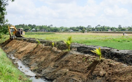 ពង្រីក​តួនា​ទីរបស់​ប្រ​ជា​ជន​ក្នុង​ការ​រួម​ចំ​ណែ​ក​កសាង​ធារា​សាស្រ្ត​