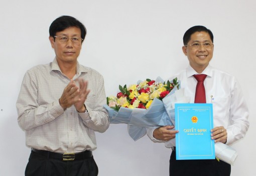 Triển khai các quyết định công tác cán bộ