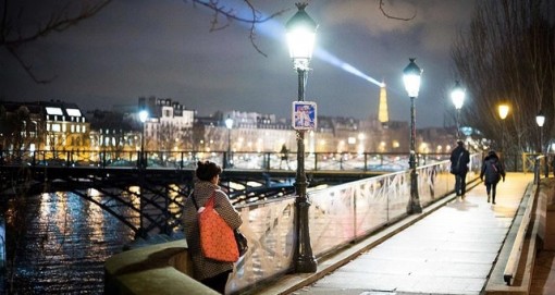 Ô nhiễm ánh sáng tăng nguy cơ ung thư vú