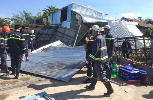 Bảo vệ tính mạng, sản xuất

của người dân trong mùa mưa bão