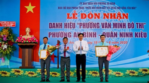 Tất cả 11 phường ở quận Ninh Kiều đạt danh hiệu Phường Văn minh đô thị