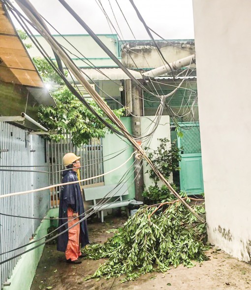 Chủ động khắc phục

các sự cố điện trong mùa mưa bão