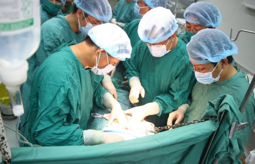 Chuẩn hóa kỹ thuật cắt gan

điều trị ung thư