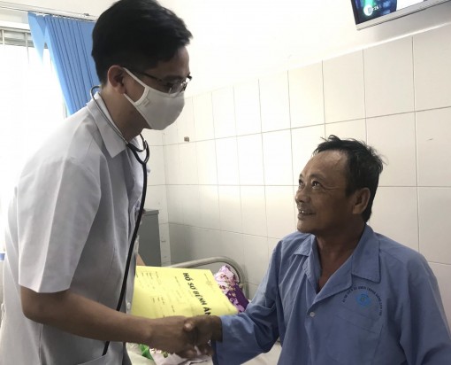 30 phút nội soi cầm máu cứu bệnh nhân

xuất huyết tiêu hóa nguy kịch