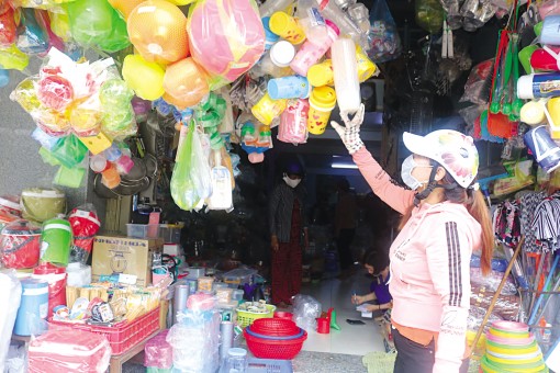 Cờ Đỏ quyết tâm hoàn thành sớm chỉ tiêu thu ngân sách