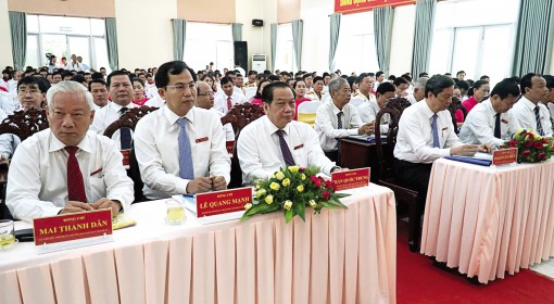 Chuyển dịch cơ cấu kinh tế huyện Thới Lai

theo hướng công nghiệp hóa, hiện đại hóa

nông nghiệp, nông thôn