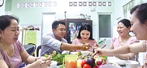 Chín bỏ làm mười...