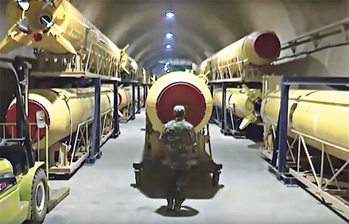 Iran khoe “thành phố tên lửa”