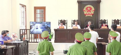 Ứng dụng công nghệ thông tin vào

cải cách hành chính và cải cách tư pháp