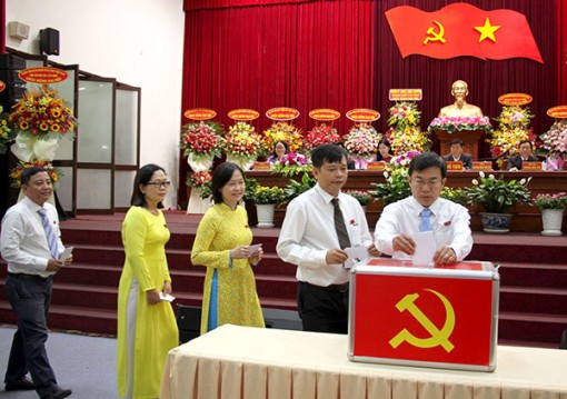 Chủ động phối hợp tiếp tục phát triển tổ chức đảng trong các doanh nghiệp