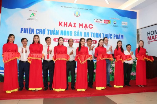 Khai mạc phiên chợ Tuần nông sản an toàn

thực phẩm năm 2020