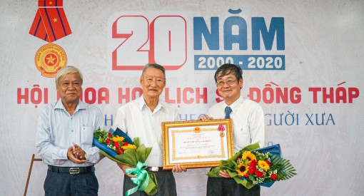 Hội Khoa học Lịch sử Đồng Tháp kỷ niệm 20 năm thành lập và đón nhận Huân chương Lao động Hạng III