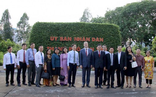 Lãnh đạo thành phố tiếp Tổng Lãnh sự Canada tại TP Hồ Chí Minh