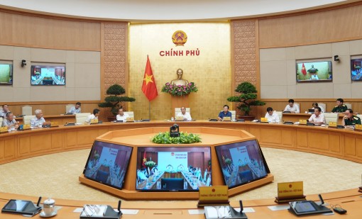 Thủ tướng: Bí thư, Chủ tịch địa phương phải ra tay, hệ thống chính trị vào cuộc, người dân phải cảnh giác