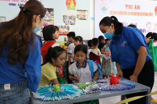 “Việc gì khó có thanh niên”