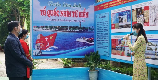 “Tổ quốc nhìn từ biển”