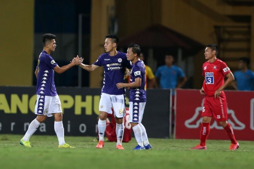 CLB mệt mỏi chờ quyết định của VPF