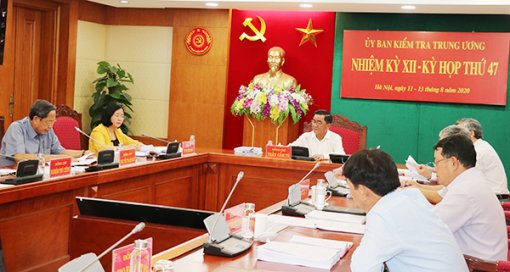 Kỷ luật Cảnh cáo 2 Trung tướng Quân đoàn 4