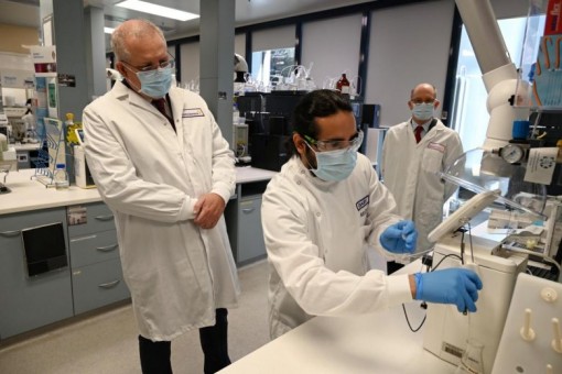 Úc cam kết tiêm vaccine COVID-19 miễn phí toàn dân